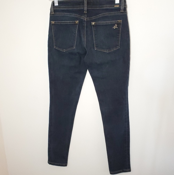 DL1961 The Emma Skinny Jean in Concord 25 - Picture 7 of 8